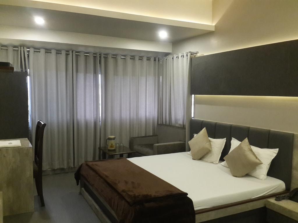 Hotel Oasis Mumbai Exterior foto