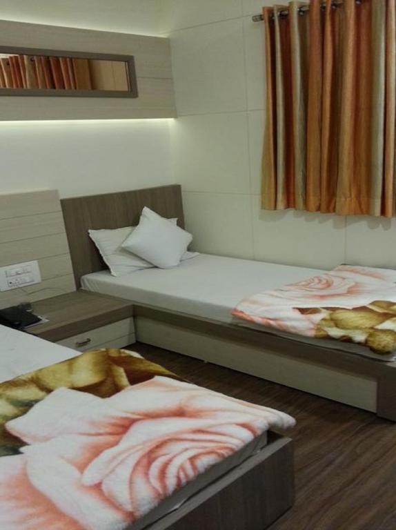 Hotel Oasis Mumbai Cameră foto
