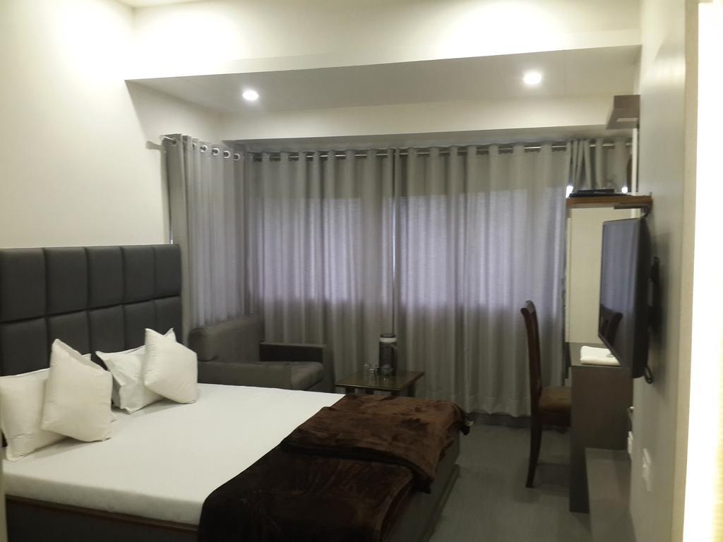 Hotel Oasis Mumbai Cameră foto