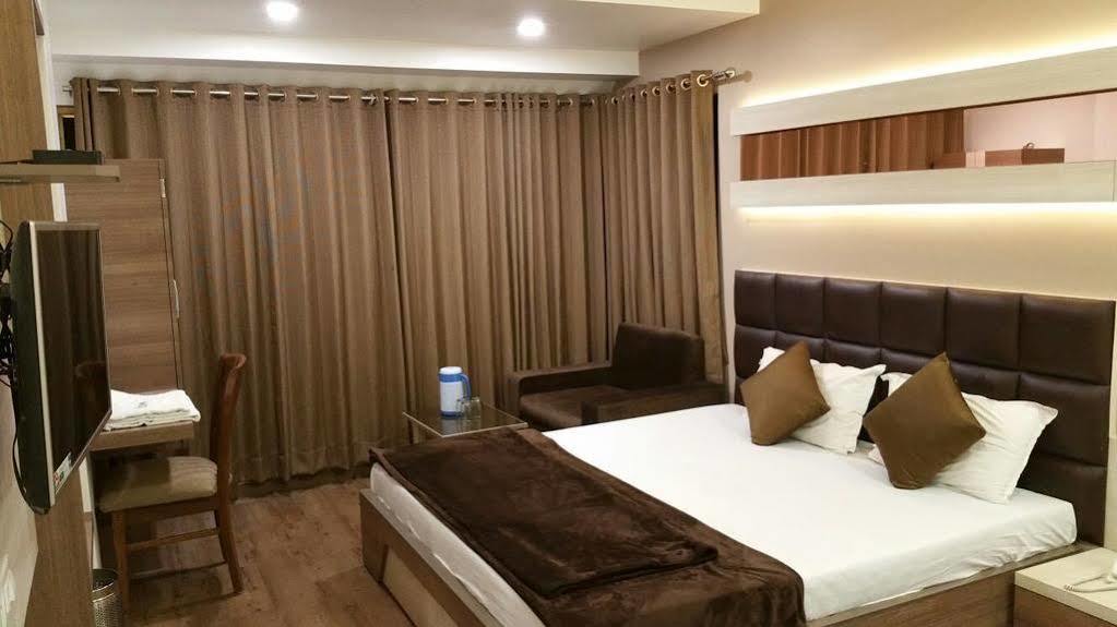 Hotel Oasis Mumbai Exterior foto