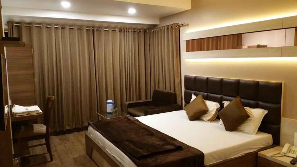 Hotel Oasis Mumbai Exterior foto